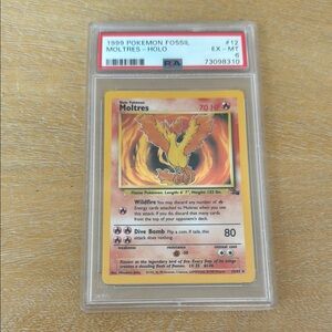 1999 Pokémon Fossil Moltres Holo Card - PSA 6